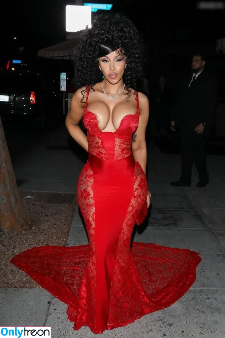 Cardi B nude photo #0537 (iamcardib)