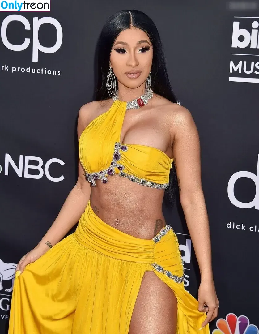 Cardi B nude photo #0563 (iamcardib)