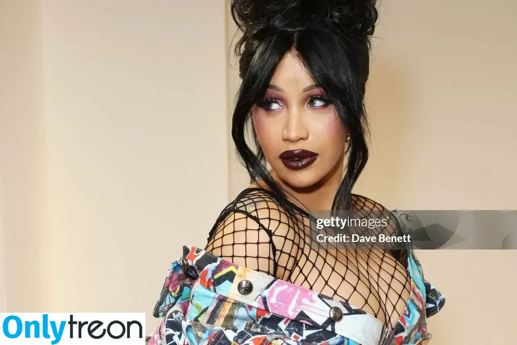 Cardi B nude photo #0665 (iamcardib)