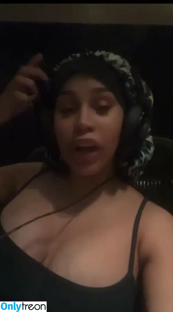 Cardi B nude photo #0689 (iamcardib)