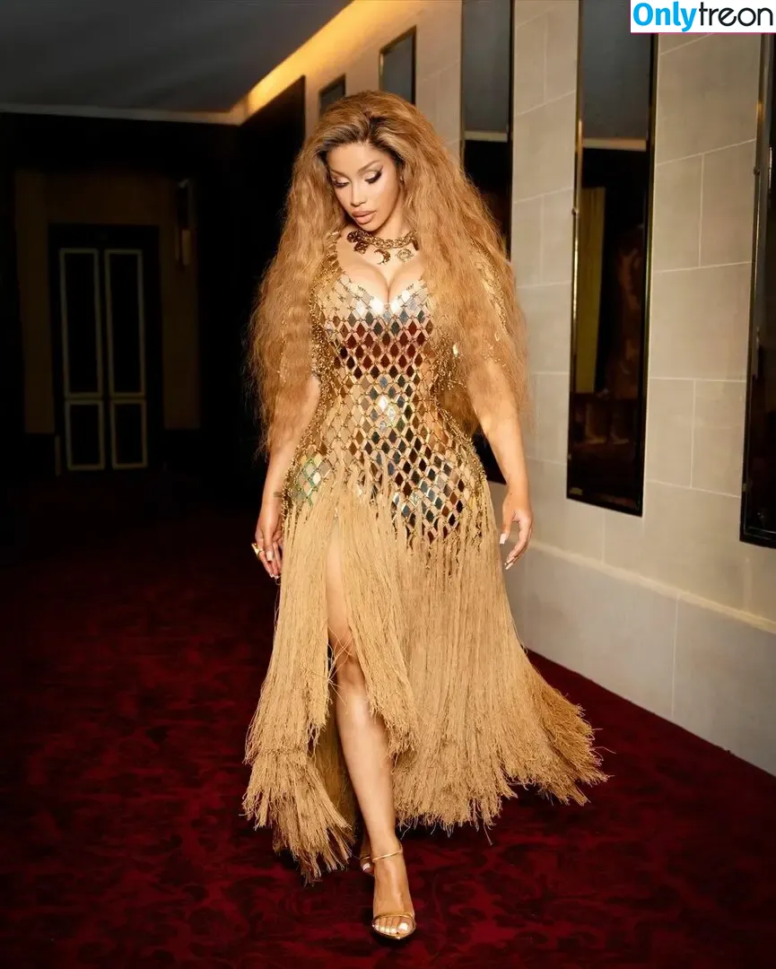 Cardi B nude photo #0691 (iamcardib)