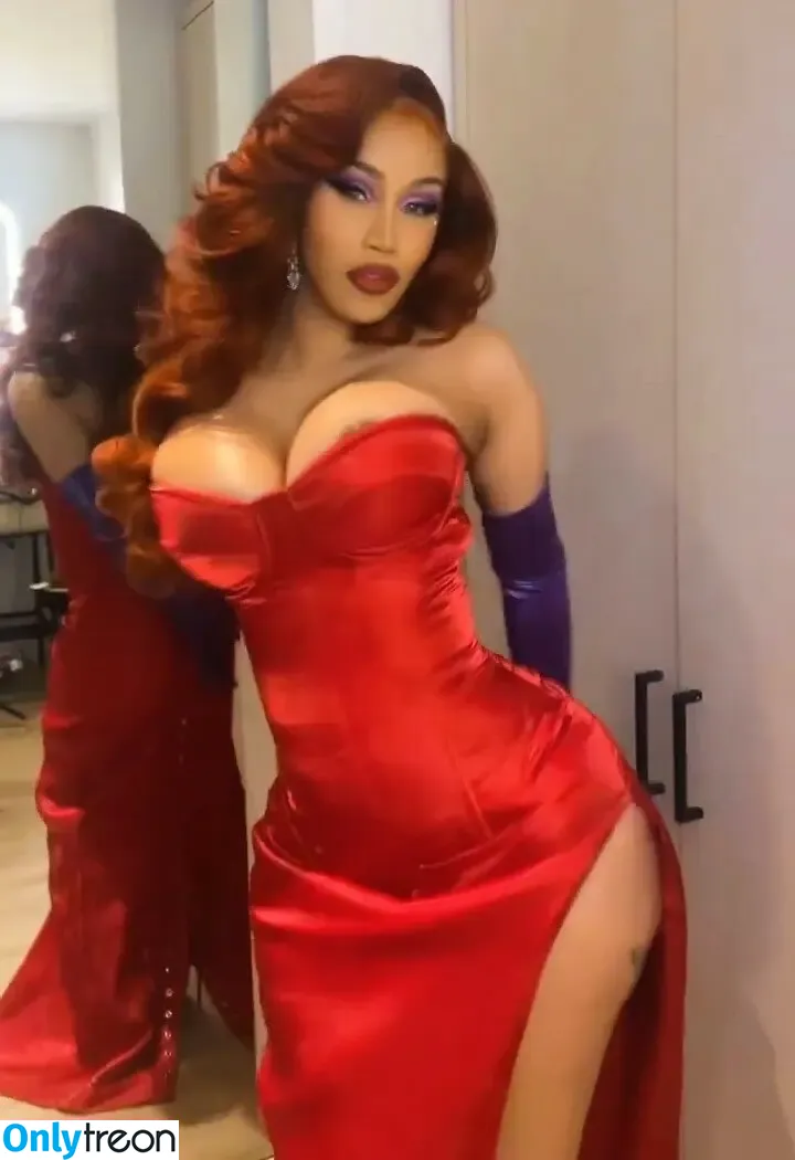 Cardi B nude photo #0799 (iamcardib)