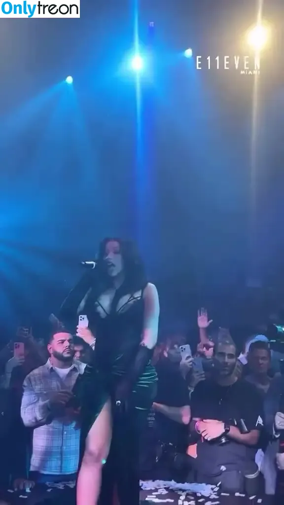 Cardi B nude photo #0855 (iamcardib)