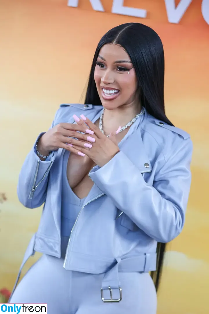 Cardi B nude photo #0992 (iamcardib)