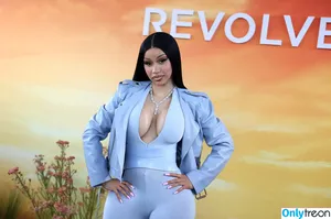 Cardi B / iamcardib nude photo #1006