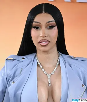 Cardi B / iamcardib nude photo #1014