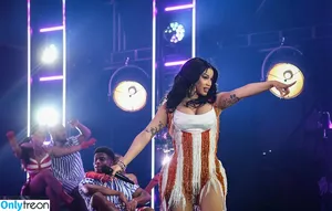 Cardi B / iamcardib nude photo #1102