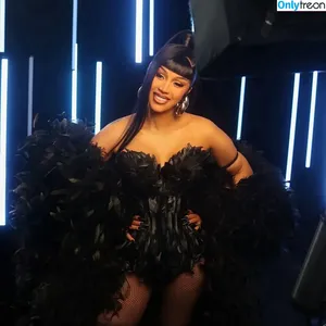 Cardi B / iamcardib nude photo #1140