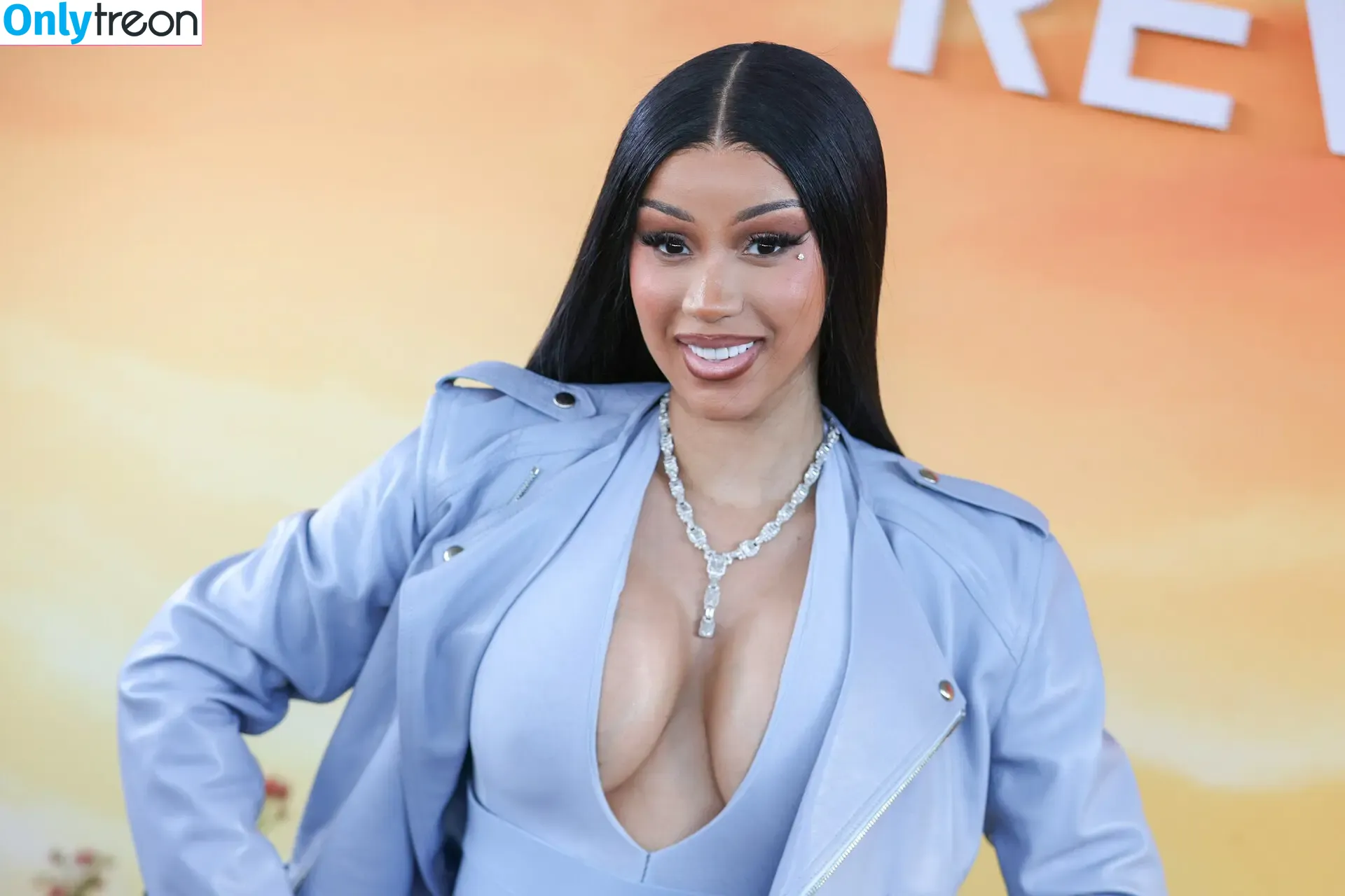 Cardi B nude photo #1000 (iamcardib)