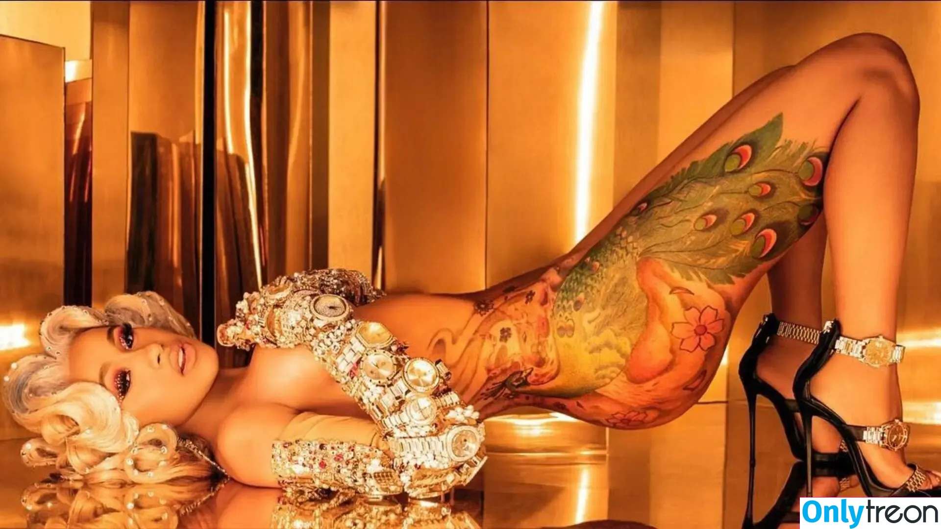 Cardi B nude photo #1078 (iamcardib)