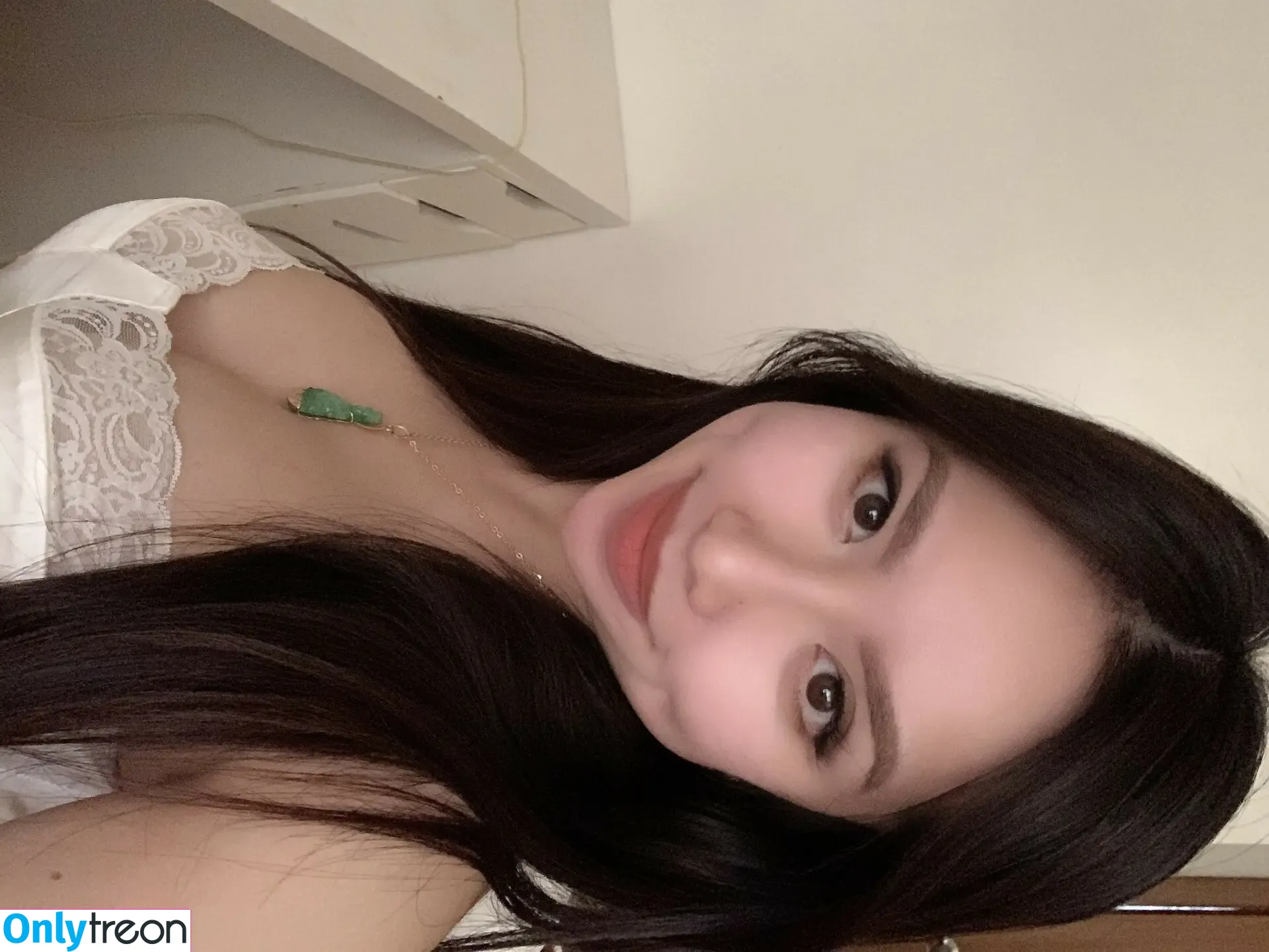 Cari Do nude photo #0011 (Cari_do1 / sasssysiumai)