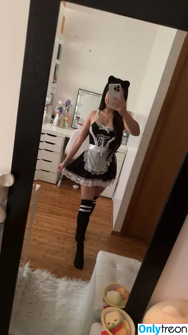 Cari Do nude photo #0013 (Cari_do1 / sasssysiumai)