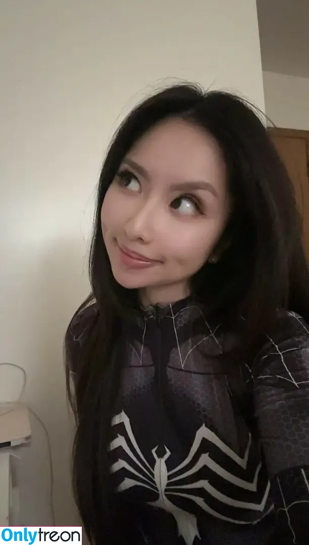 Cari Do nude photo #0018 (Cari_do1 / sasssysiumai)