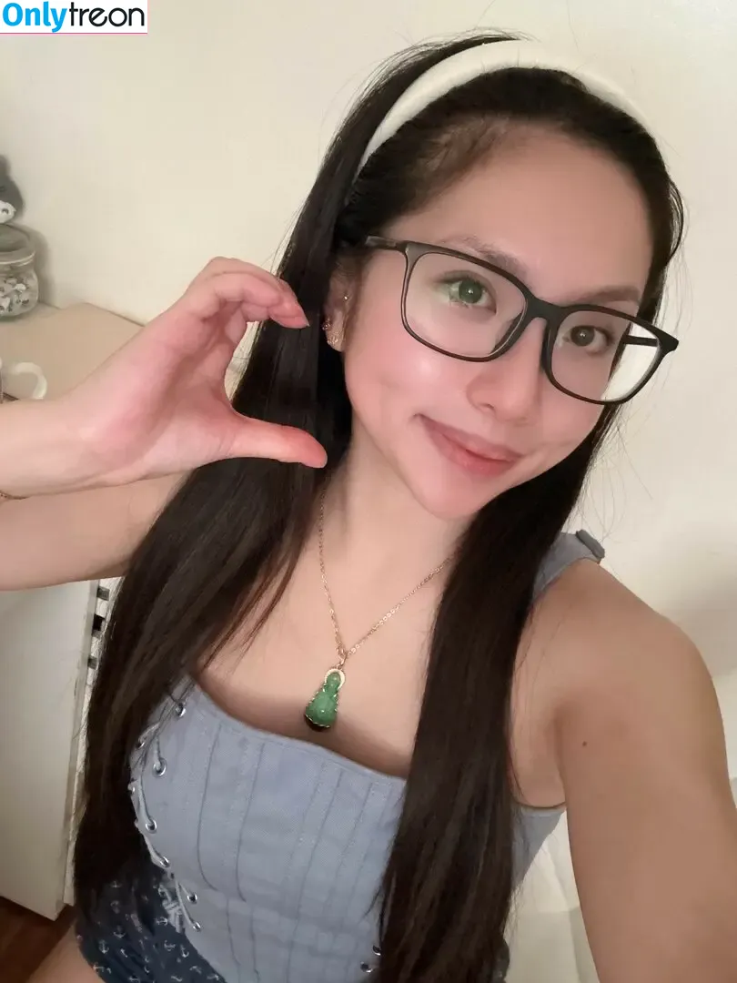 Cari Do nude photo #0036 (Cari_do1 / sasssysiumai)