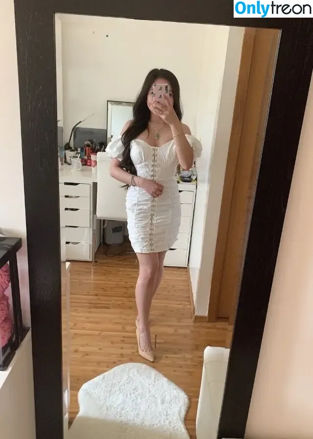 Cari Do nude photo #0065 (Cari_do1 / sasssysiumai)