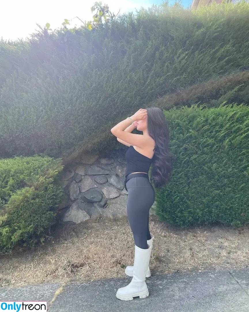 Cari Do nude photo #0071 (Cari_do1 / sasssysiumai)