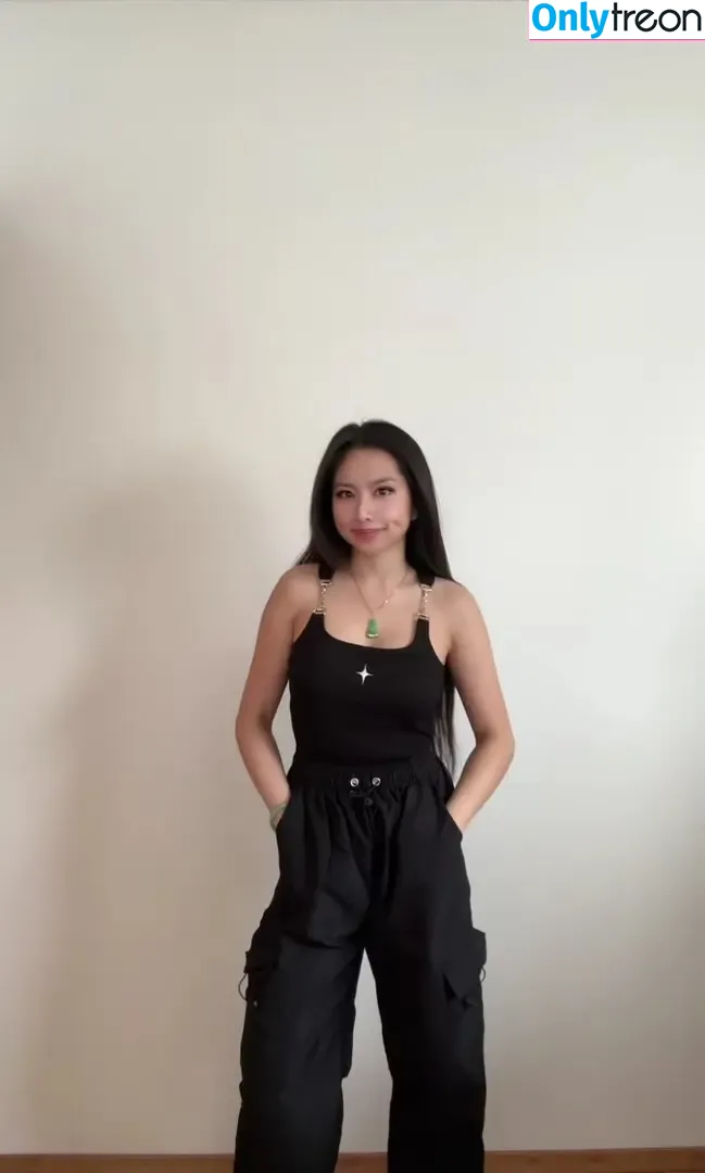 Cari Do nude photo #0091 (Cari_do1 / sasssysiumai)