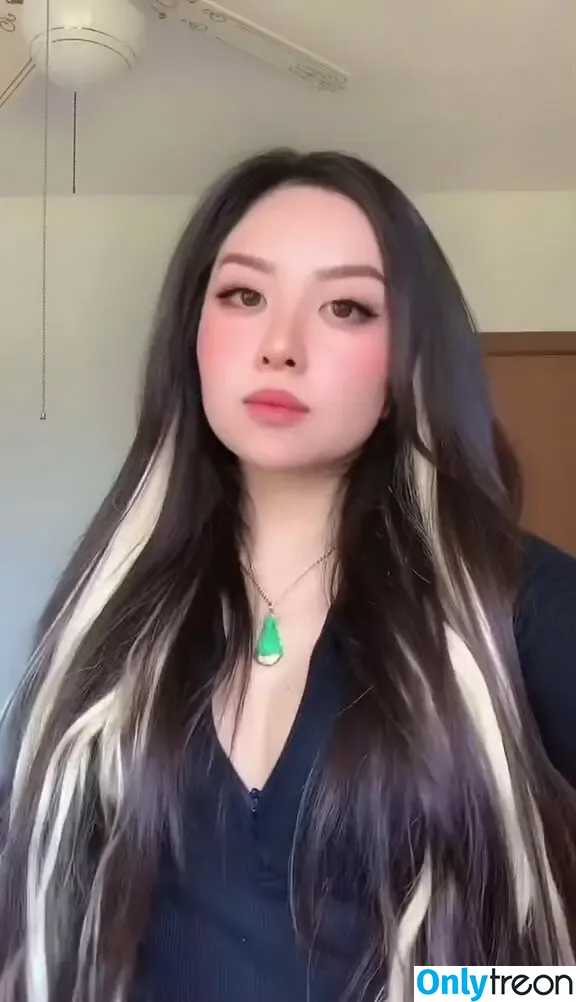 Cari Do nude photo #0103 (Cari_do1 / sasssysiumai)