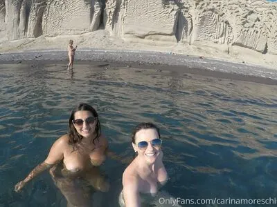 carinamoreschi / camoreschi nude photo #0089