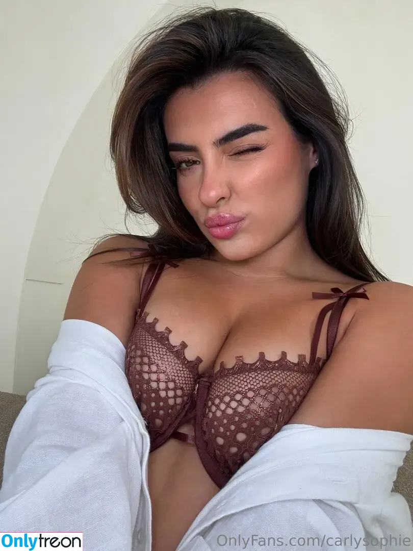 Carla Sophie nude photo #0053 (carlasophiebtw / carlysophie)