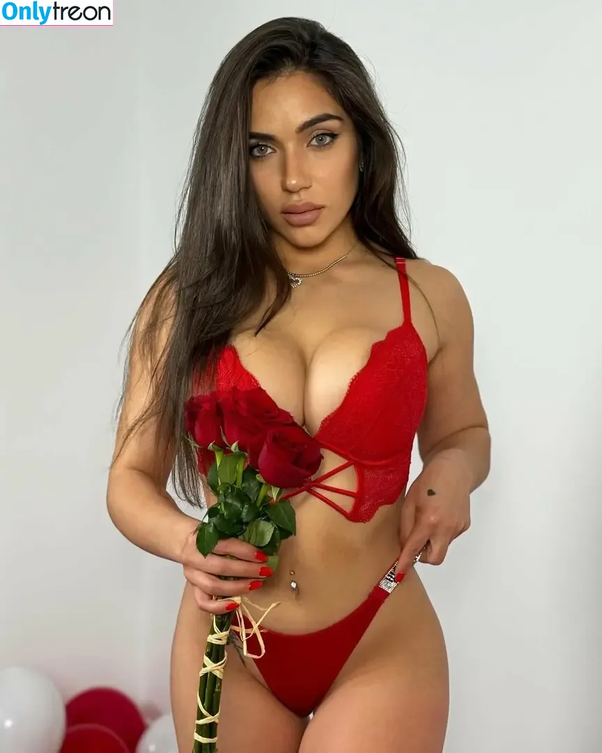 Carlaaaish nude photo #0004 (Carlaaaish)