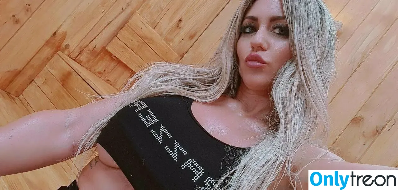 carlaboom nude photo #0304 (carlaboomoficial)