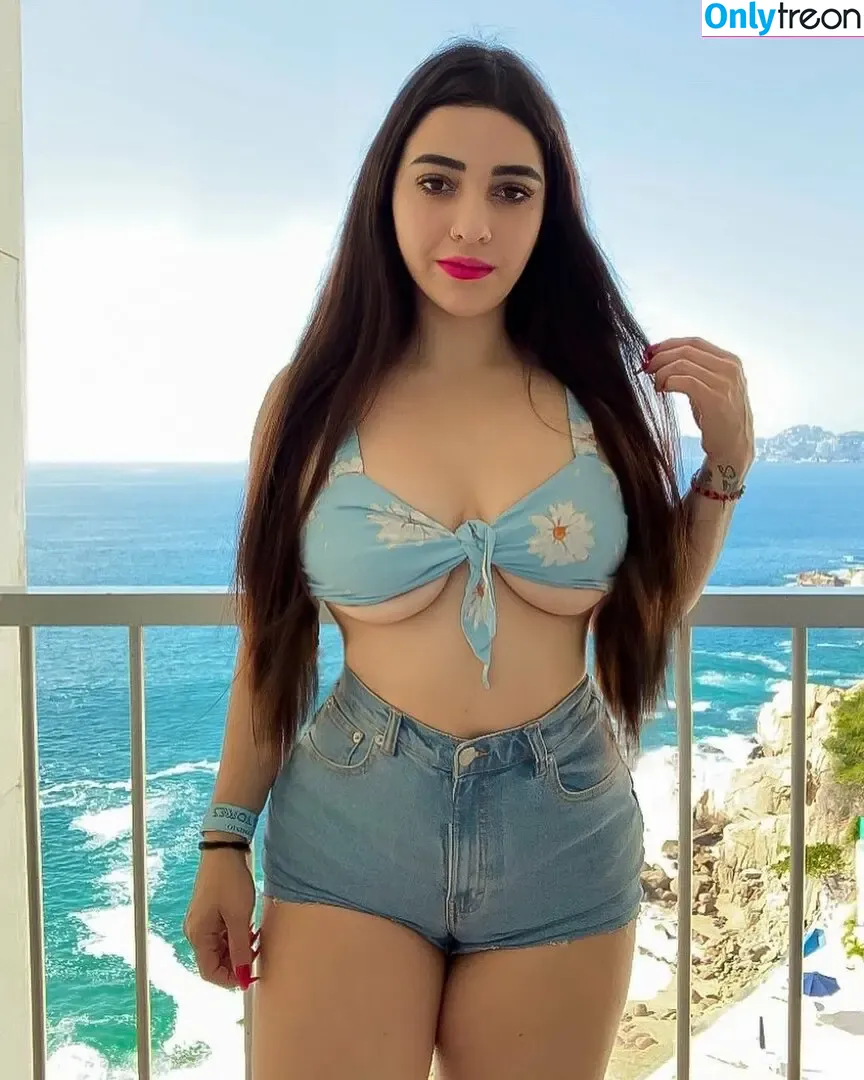 CarlaHrdeen nude photo #0009 (carlahardeen)