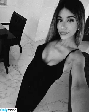 Carmela Barone / carmbarone / carmelabaronne / idoliveinheels nude photo #0022