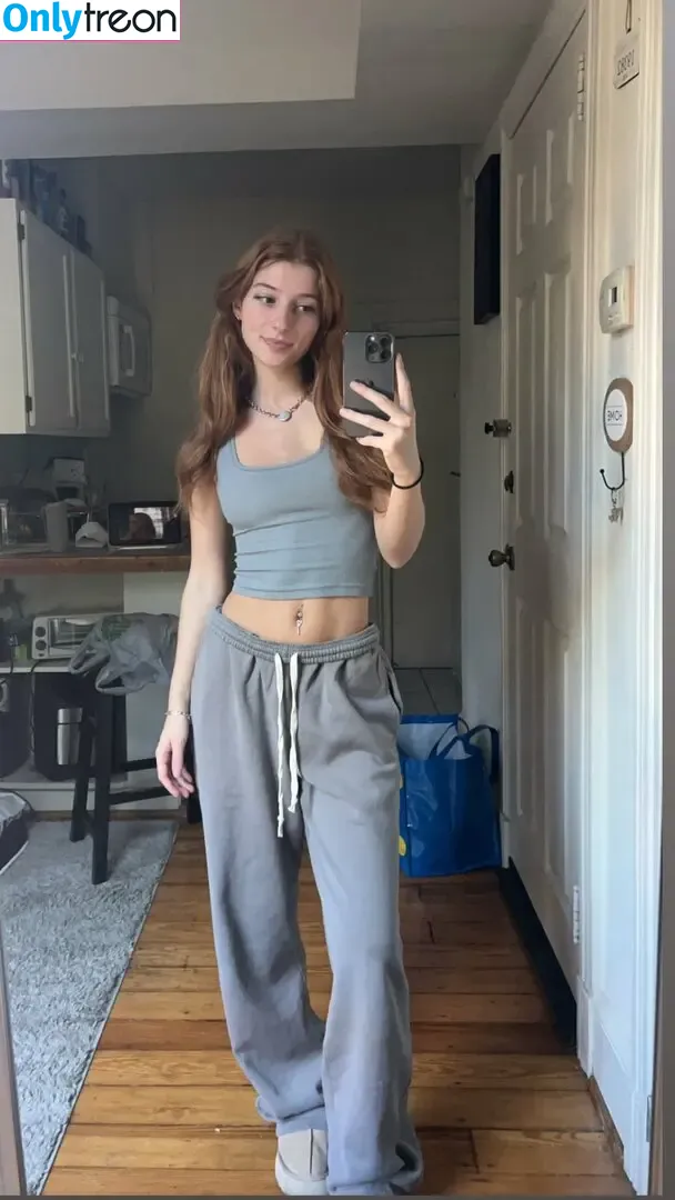 Carmela nude photo #0045 (carmelaclutchfree / carmmiee / carmmieecat)