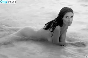 Carol Alt / modelcarolalt nude photo #0014