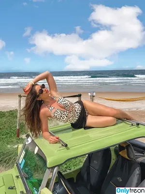 Carol Narizinho / carolnarizinho / emilynarizinho / ex-panicat nude photo #0131