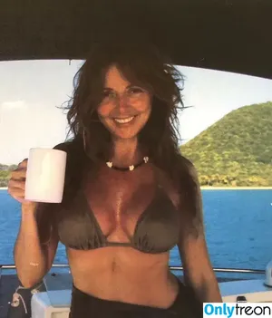 Carol Vorderman / carolvorders nude photo #0086