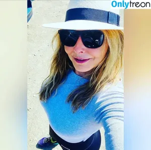 Carol Vorderman / carolvorders nude photo #0089
