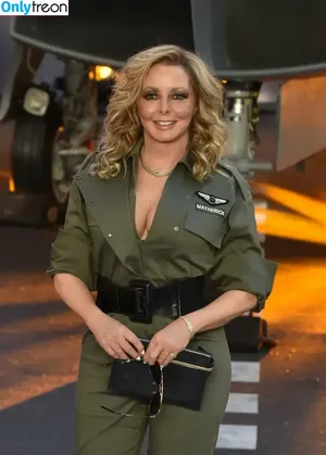 Carol Vorderman / carolvorders nude photo #0113