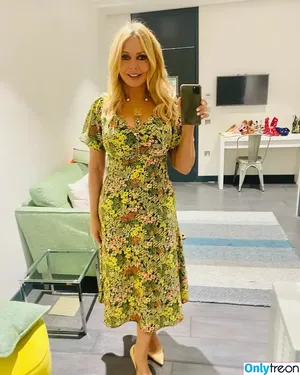 Carol Vorderman / carolvorders nude photo #0148