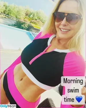 Carol Vorderman / carolvorders nude photo #0198
