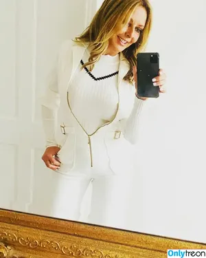Carol Vorderman / carolvorders nude photo #0202
