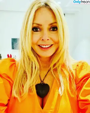 Carol Vorderman / carolvorders nude photo #0204