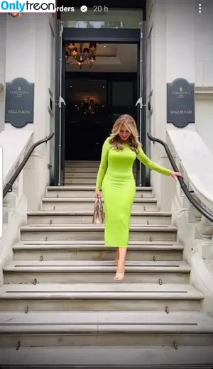 Carol Vorderman / carolvorders nude photo #0231