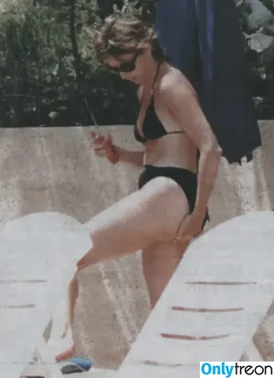 Carol Vorderman / carolvorders nude photo #0234