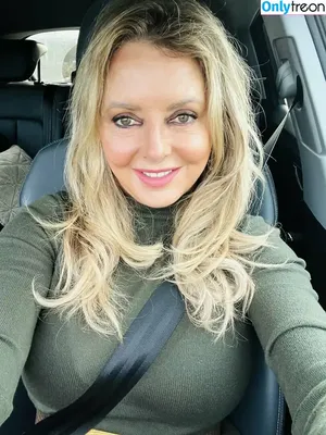 Carol Vorderman / carolvorders nude photo #0340