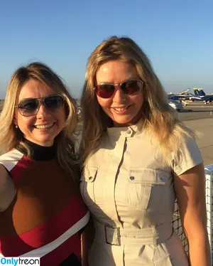 Carol Vorderman / carolvorders nude photo #0511