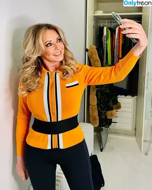 Carol Vorderman / carolvorders nude photo #0543