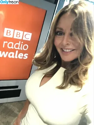 Carol Vorderman / carolvorders nude photo #0612