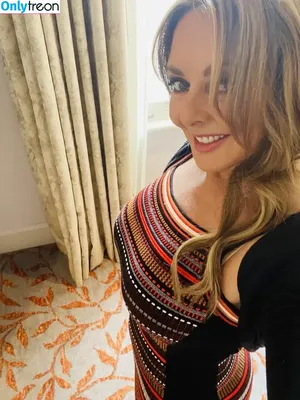 Carol Vorderman / carolvorders nude photo #0762