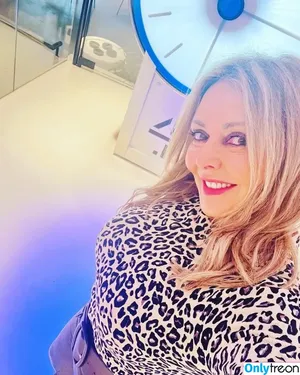 Carol Vorderman / carolvorders nude photo #0845