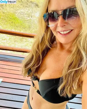 Carol Vorderman / carolvorders nude photo #0964