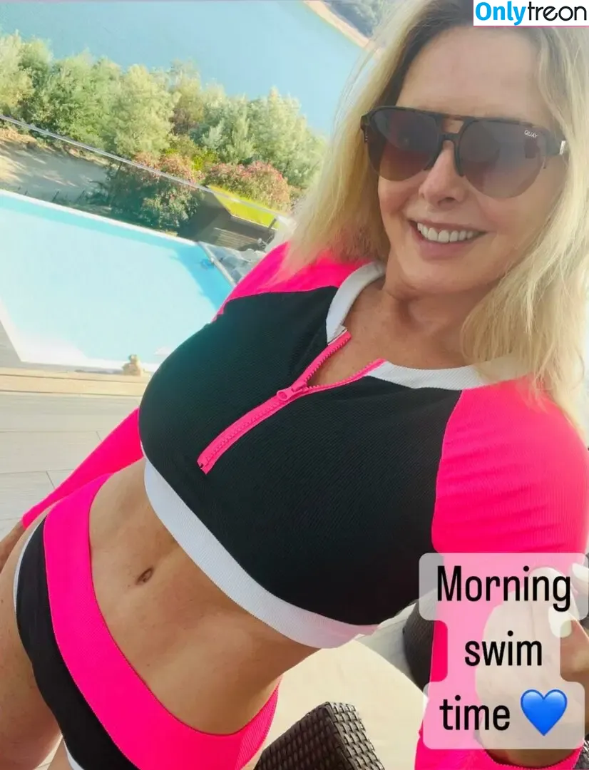 Carol Vorderman nude photo #0181 (carolvorders)