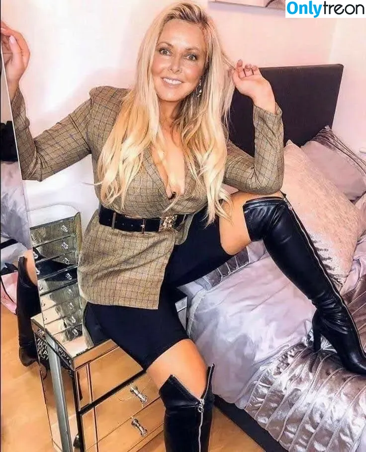 Carol Vorderman nude photo #0687 (carolvorders)