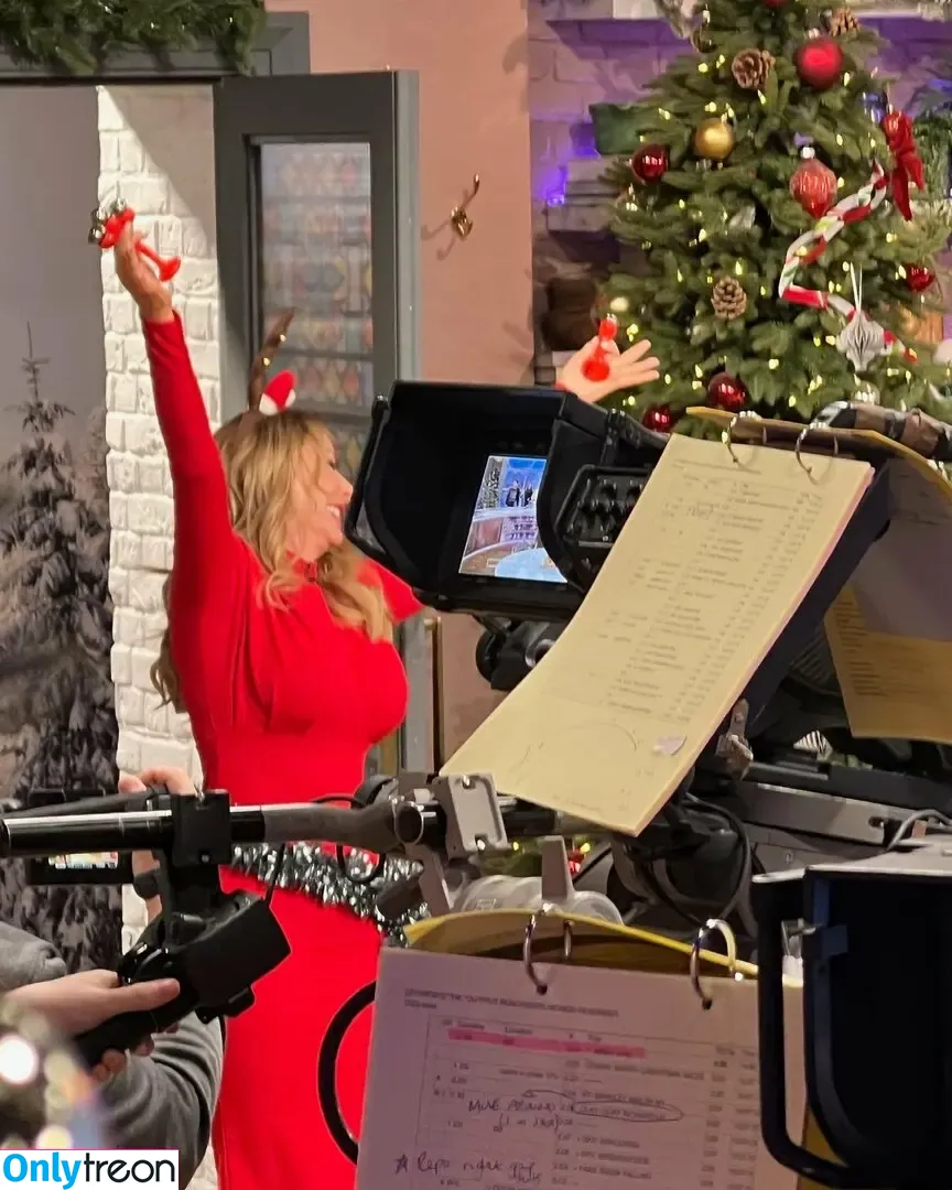 Carol Vorderman nude photo #0702 (carolvorders)